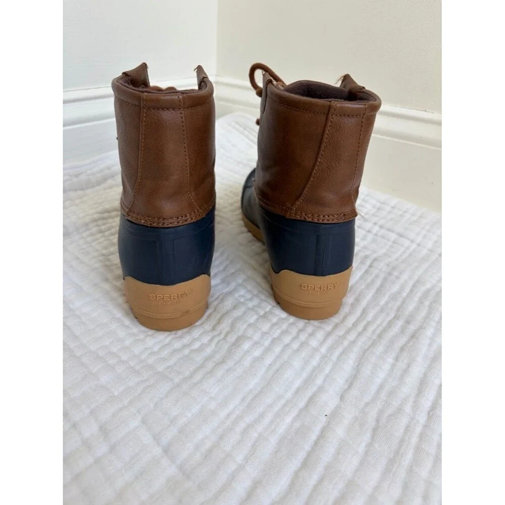 Sperry classic two